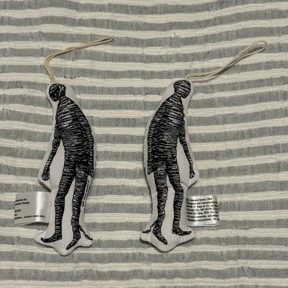 Two Edward Gorey Stuffed Ornaments - Picture 2 of 4